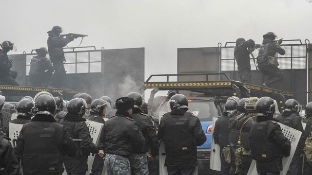 Kazakistan&#039;da protestonun bilançosu açıklandı: 12 polis hayatını kaybetti