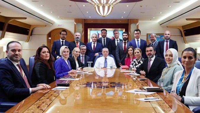 Cumhurbaşkanı Erdoğan BAE dönüşü açıkladı: Marketlerle bizzat bakan görüşecek
