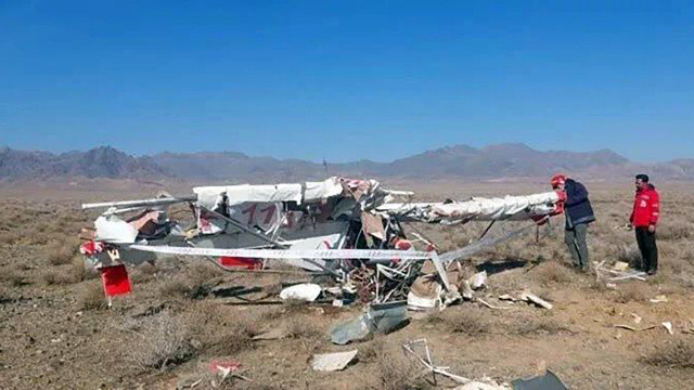 İran’da küçük uçak düştü, 2 kişi öldü