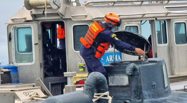 Kolombiya ordusu denizaltıda 4 ton kokain ele geçirdi