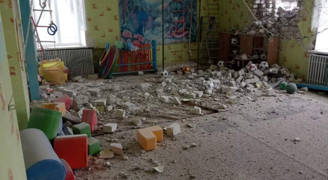 Ukrayna duyurdu: Rusya Donbas&#039;ta bir köye saldırdı