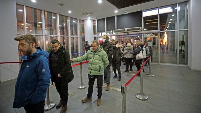 Bakan Çavuşoğlu: Ukrayna&#039;dan 9.653 Türk vatandaşı tahliye edildi
