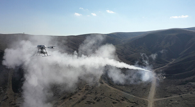 İlk milli silahlı drone Songar hayran bıraktı! Yerli roketleri ateşledi