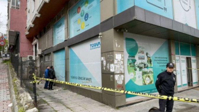 Gaziosmanpaşa&#039;da TÜGVA ofisine bombalı saldırı