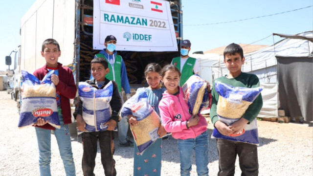 İDDEF’ten Lübnan&#039;daki mültecilere gıda yardımı