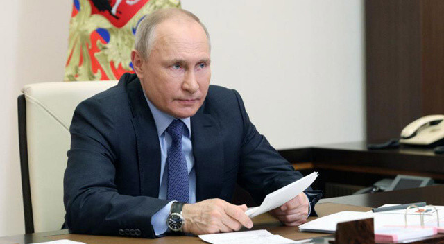Putin&#039;den &#039;dost olmayan ülkeler&#039; için vize kararı
