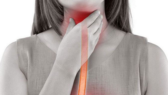 Ses kısıklığı, boğaz ve kulak ağrısı… Gırtlak kanserinde 3 erken sinyale dikkat!