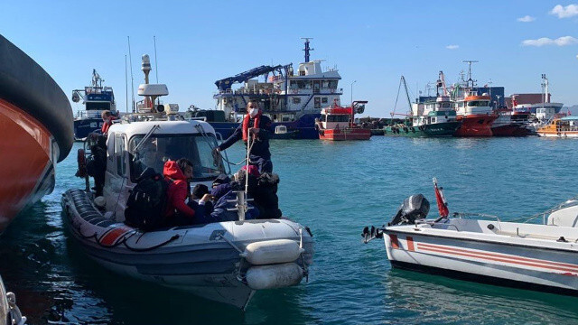 Türk karasularına geri itilen 135 göçmen kurtarıldı