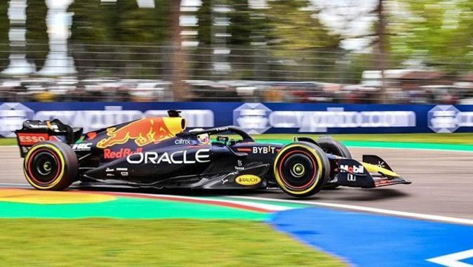 Verstappen, Formula 1&#039;de sezonun ilk sprint yarışını kazandı