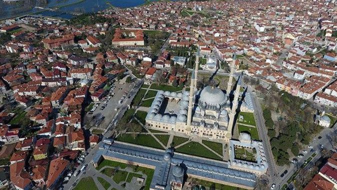 Yılbaşından bu yana 500 bin Bulgar ve Yunan turist Edirne&#039;ye geldi