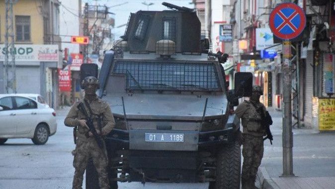 Adana’da şafak operasyonu: 35 suç örgütü üyesi yakalandı