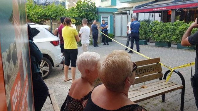 Antalya&#039;da cinnet getiren Ukraynalı baba dehşet saçtı: 2 çocuğunu bıçakladı