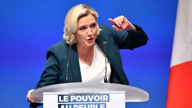Aşırı sağcı Le Pen’den Türkiye’ye övgü