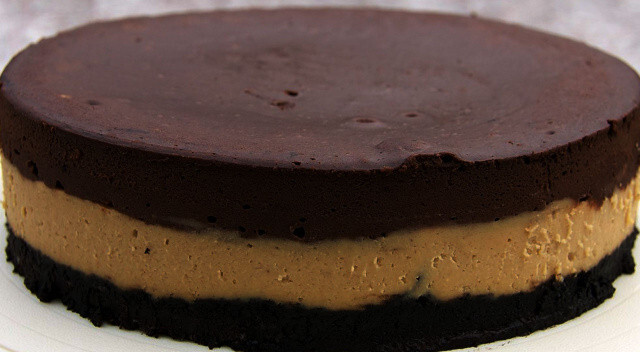 Brownie cheesecake tarifi: Ağız sulandıran görüntüsüyle damaklarda taht kuracak! Ölçüsü tam, kıvamı harika