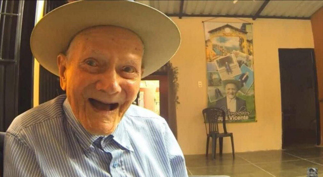 Dünyanın en yaşlı adamı uzun yaşamanın sırlarını açıkladı