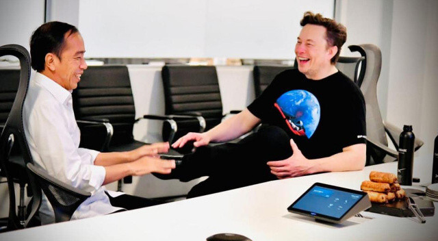 Elon Musk, Starship ısı kalkanını tepsi olarak kullandı