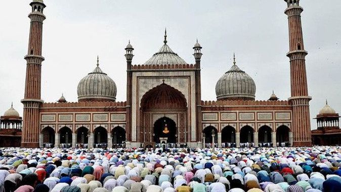 Hindistan&#039;dan tepki çeken karar: 900 caminin ezan sesi kısıldı