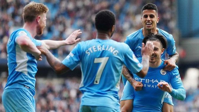 Manchester City şampi... Premier League&#039;de şampiyonluk düğümü çözülüyor