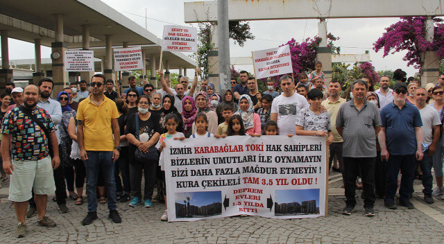 TOKİ ile evine kavuşmak isteyen 750 kişiye belediye engeli: Tam 3 yıldır bekliyorlar