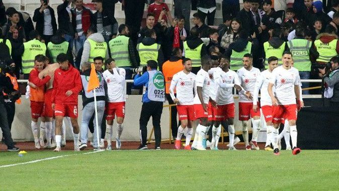 Ziraat Türkiye Kupası&#039;nda ikinci finalist Sivasspor oldu