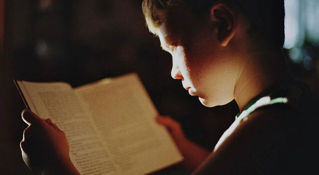 Çocuklarınız kitap okurken dijital dönüşümden uzak kalmamalı