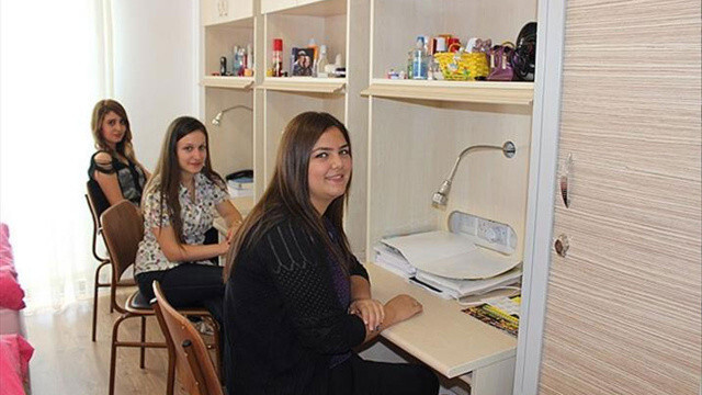 Erdoğan&#039;dan çalışan ve tatil yapmak isteyen öğrencilere müjde! Gençlere yurt otel