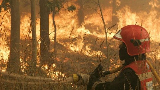 İspanya yanıyor! Aşırı sıcaklar nedeniyle 30&#039;dan farklı yerde orman yangını çıktı