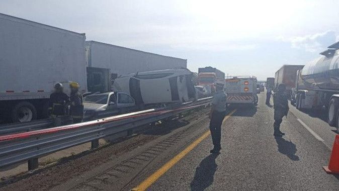Meksika’da feci kaza! 20 araç birbirine girdi: 2 ölü, 40 yaralı