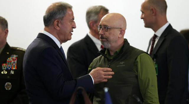 Milli Savunma Bakanı Akar Ukraynalı mevkidaşı ile görüştü