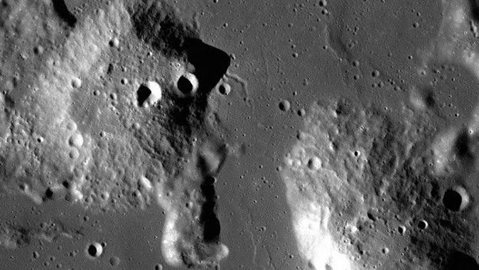 NASA Ay&#039;da gizemli kubbeler keşfetti: Yeni görev başlıyor