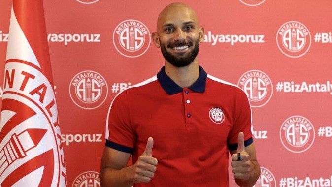 Ömer Toprak resmen Antalyaspor&#039;da! Nuri Şahin kankasını transfer etti