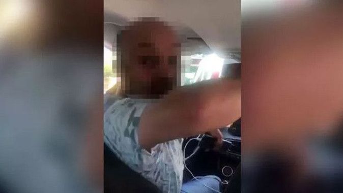 Taksimetreyi durakta açan taksici itiraz eden kadına yumrukla saldırdı