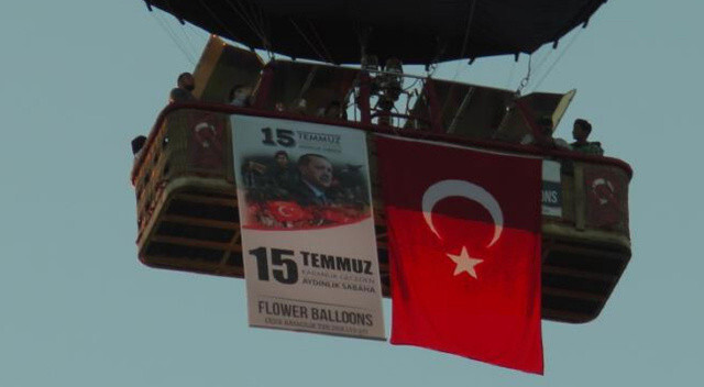 15 Temmuz için havalanan balonlar Türk bayraklarıyla gökyüzünü kapladı