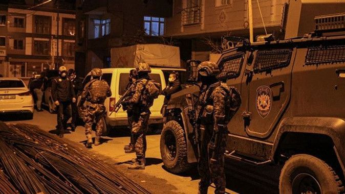 Ankara&#039;da DEAŞ  operasyonu! Örgütle irtibatlı olan 15 yabancı uyruklu şahıs yakalandı