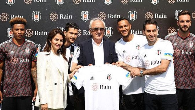 Beşiktaş forma sponsoru Rain, &quot;Türk futbol tarihinin en büyük meblağı&quot;nı ödedi