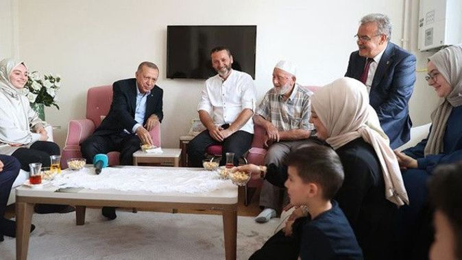 Erdoğan&#039;dan Ordu&#039;da çay davetinde bulunan aileye ziyaret