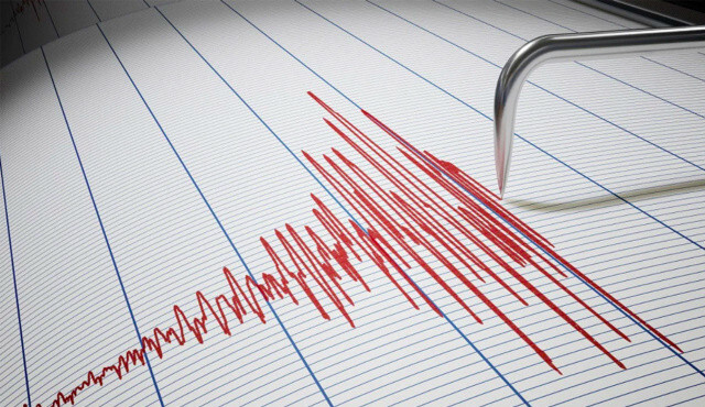 İran&#039;da 6,1 büyüklüğünde deprem