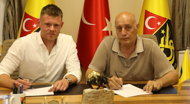 İstanbulspor&#039;da kaleci transferi... Danimarkalı eldiven David Jensen 2 yıllık imza attı