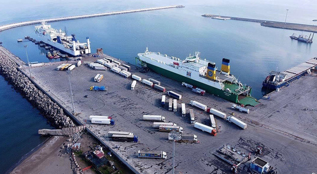 Türkiye araya girdi sorun çözüldü: Üç limanda tahıl hareketliliği başladı