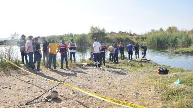 Fırat Nehri&#039;ne giren 2 genç boğuldu