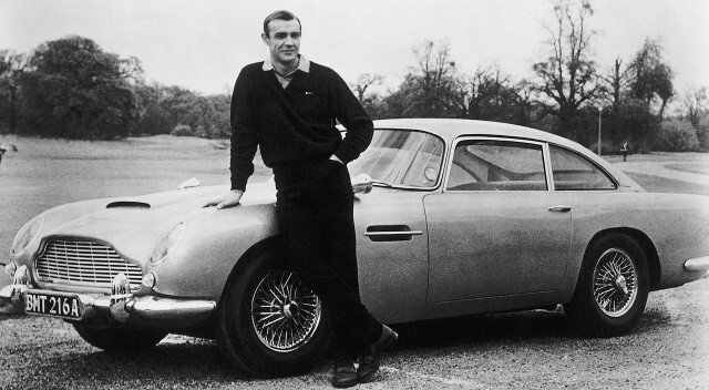 İkonik James Bond aracı rekor fiyata satıldı