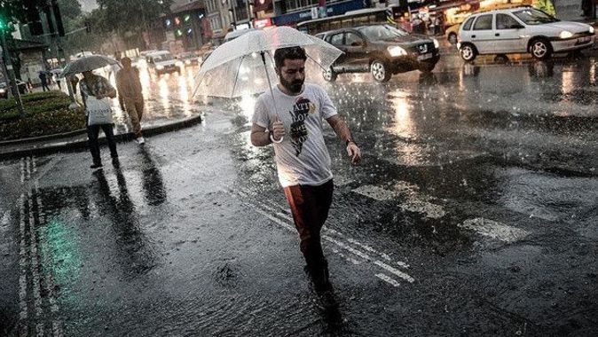Meteoroloji saat verdi İstanbul&#039;a sağanak geliyor! Birçok kente kritik uyarı (14 Ağustos 2022 hava durumu)