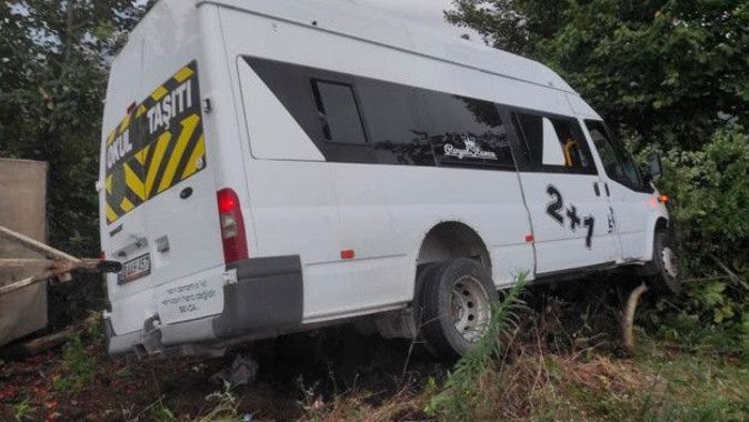 Ordu&#039;da fındık işçilerini taşıyan minibüs kaza yaptı: 13 yaralı