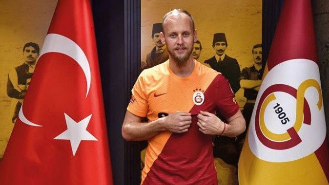 Semih Kaya futbolu bıraktı: Kariyerimi Galatasaray&#039;da noktalıyorum