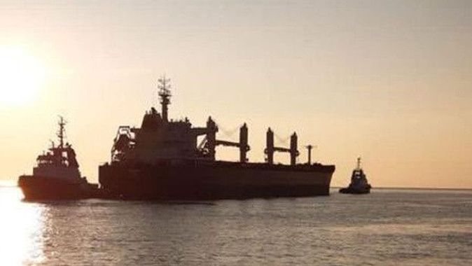 Türk sahipli FULMAR S gemisinin, Ukrayna&#039;ya doğru seyri başladı