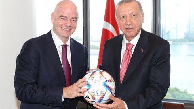 Recep Tayyip Erdoğan &amp; Gianni Infantino görüşmesinde gülümseten diyalog