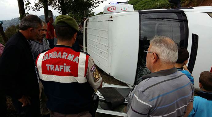 Rize&#039;de feci kaza! 13 kişi yaralandı