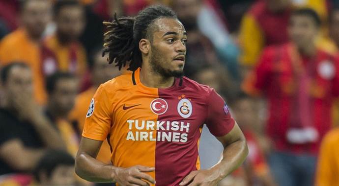 Jason Denayer'in kafası İngiltere'de Jason Denayer'in kafası İngiltere'de