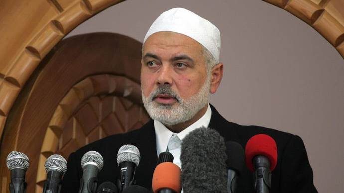 Haniye, İsrail&#039;in saldırılarında yaralanan Filistinlileri ziyaret etti
