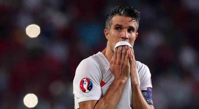 İspanyol gazeteci duyurdu! Van Persie ile görüşmeler başladı... İspanyol gazeteci duyurdu! Van Persie ile görüşmeler başladı...